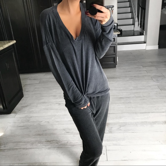 LAST//DOWNTIME Pullover - Picture 3 of 4